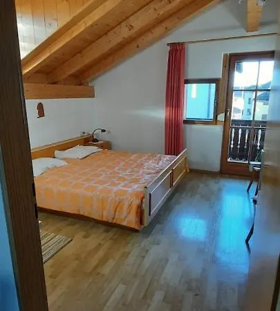 Ferienwohnung Mansarde Girlan Exterior foto
