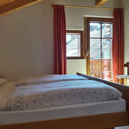 Ferienwohnung Mansarde Girlan Exterior foto